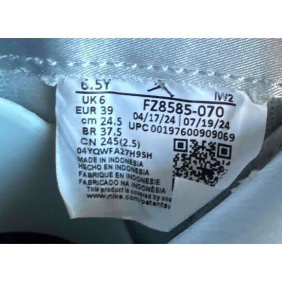 Nike Air Jordan 4 Retro Pure Platinum Metallic Gold Size 6.5 Youth (Size 8 Women - Picture 6 of 7